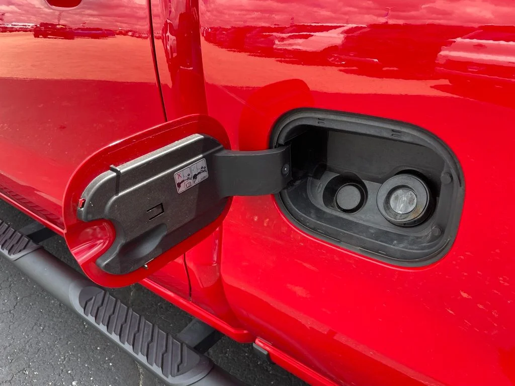 Used 2020 Red Chevrolet RST image 48