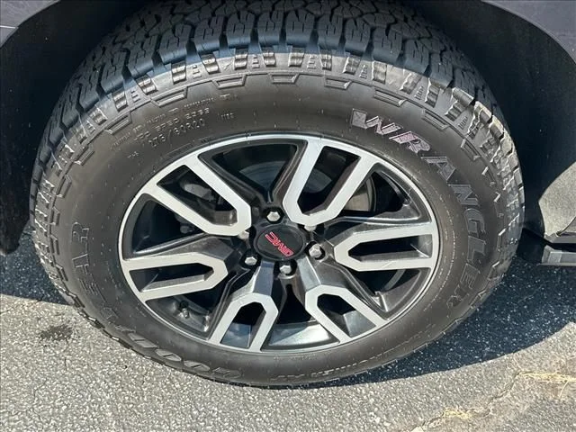 Used 2023 Blue GMC AT4 image 37