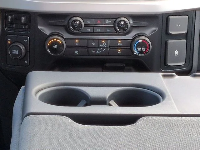 New 2026 Oxford White Ford F-250® XL image 19