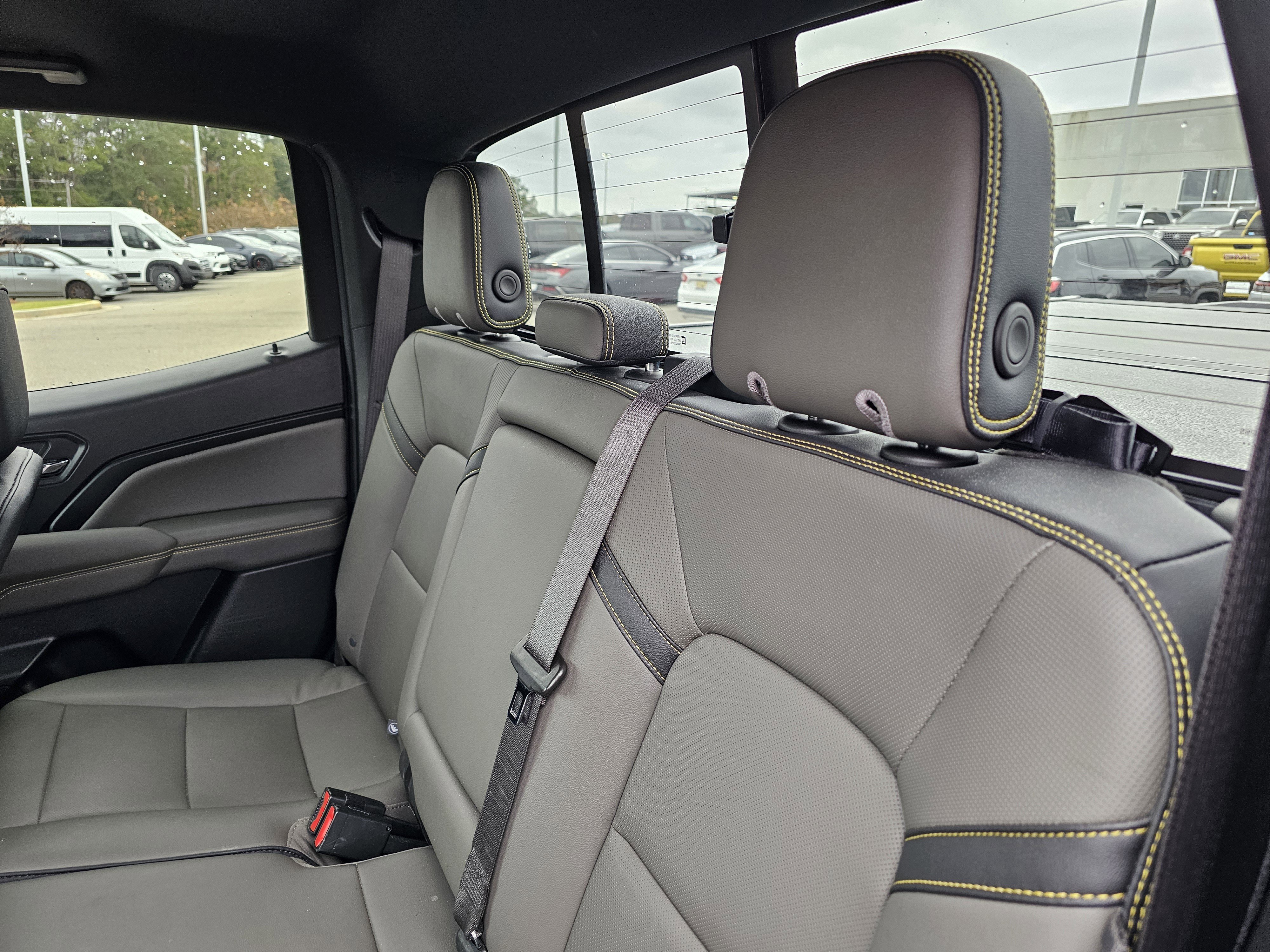 2023 Chevrolet Colorado ZR2 - Photo 31