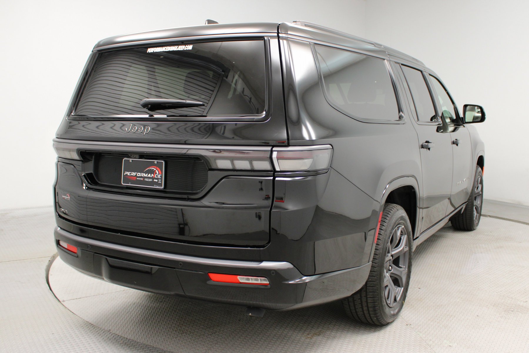 New 2026 High Gloss Black Exterior Paint Jeep Limited Altitude 4x4 image 16