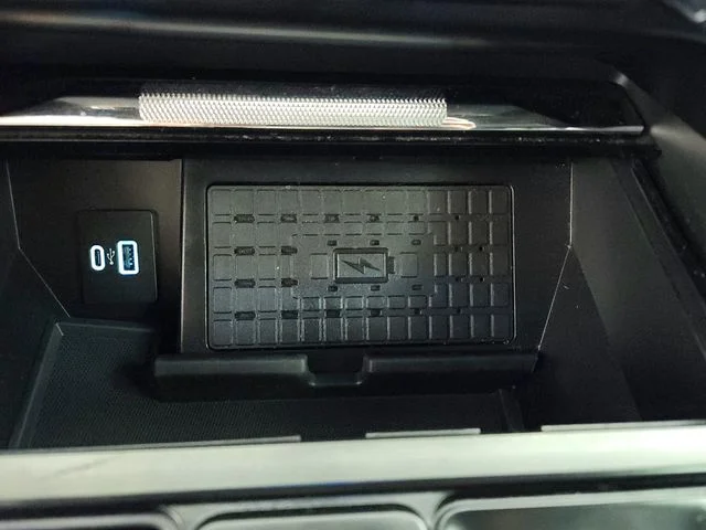 Used 2023 Silver Ford Lariat image 33