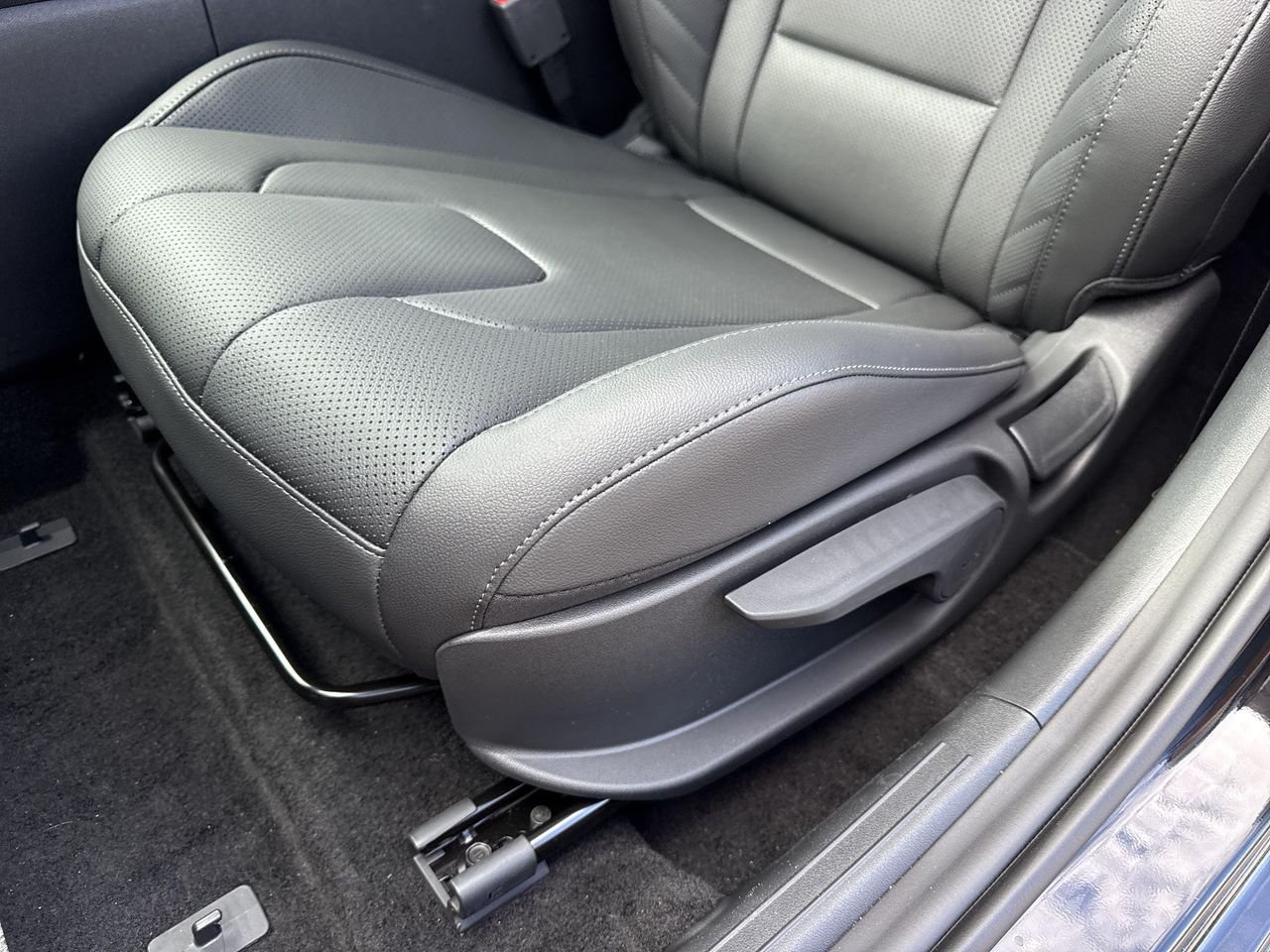 New 2026 Abyss Black Hyundai SEL Sport Plus image 11