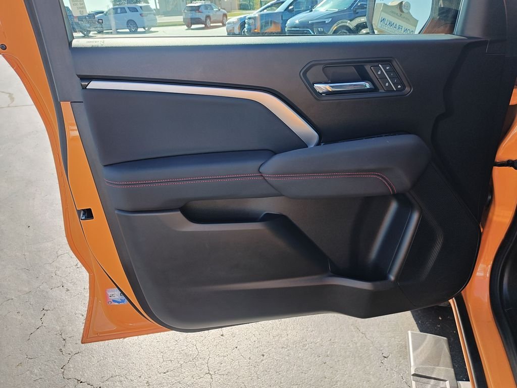 Used 2025 Orange Chevrolet Z71 image 12