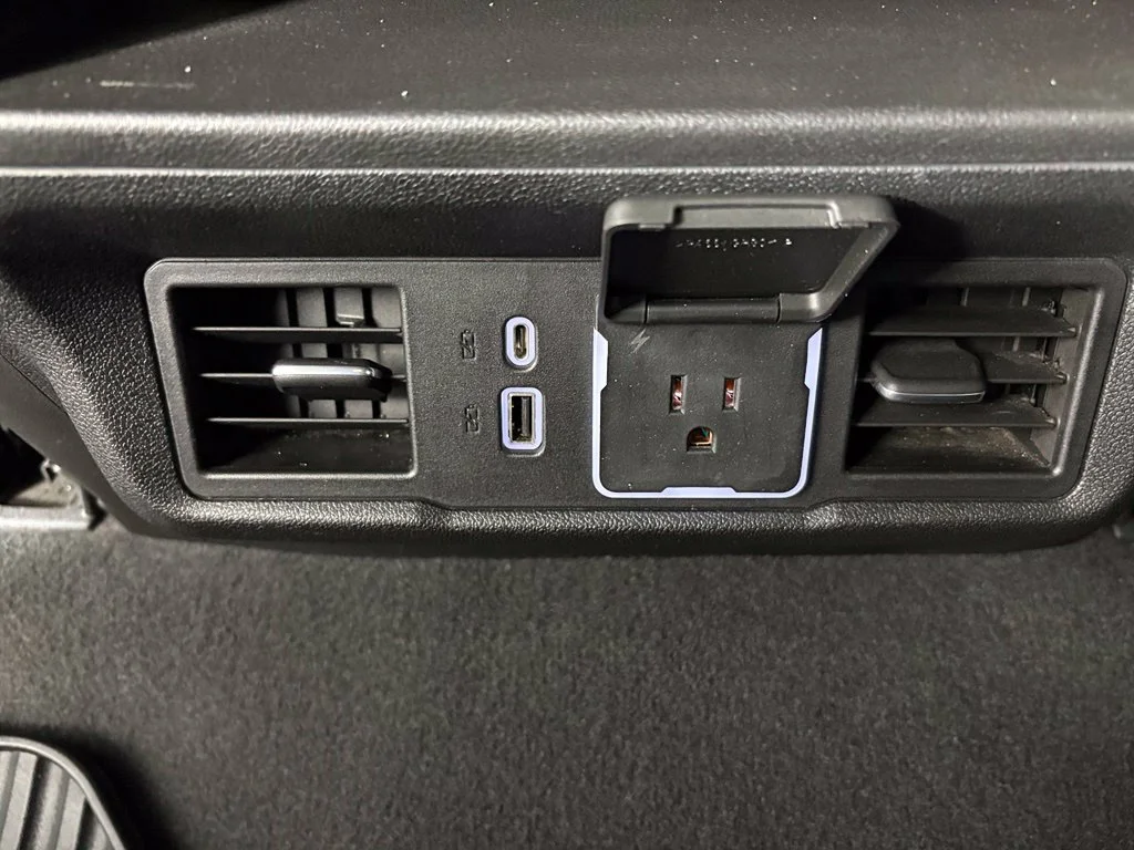 Used 2023 Black Chevrolet LT image 36
