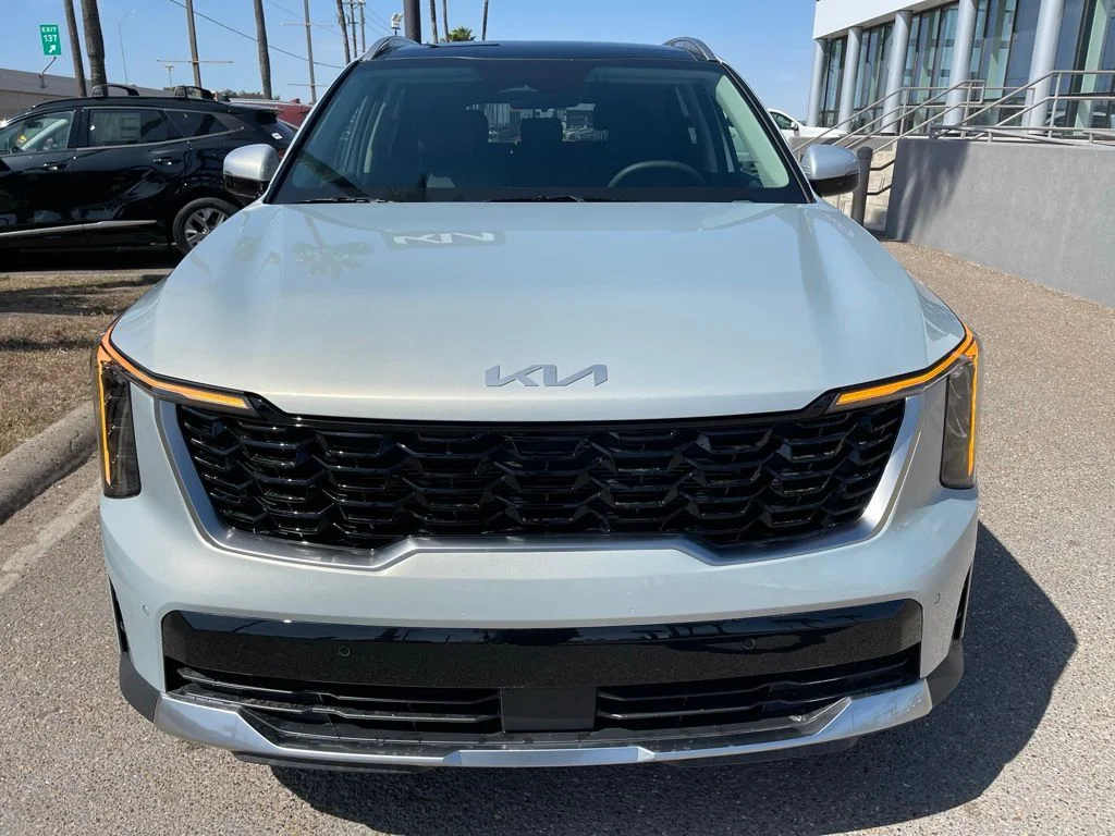 New 2026 White Kia S image 2
