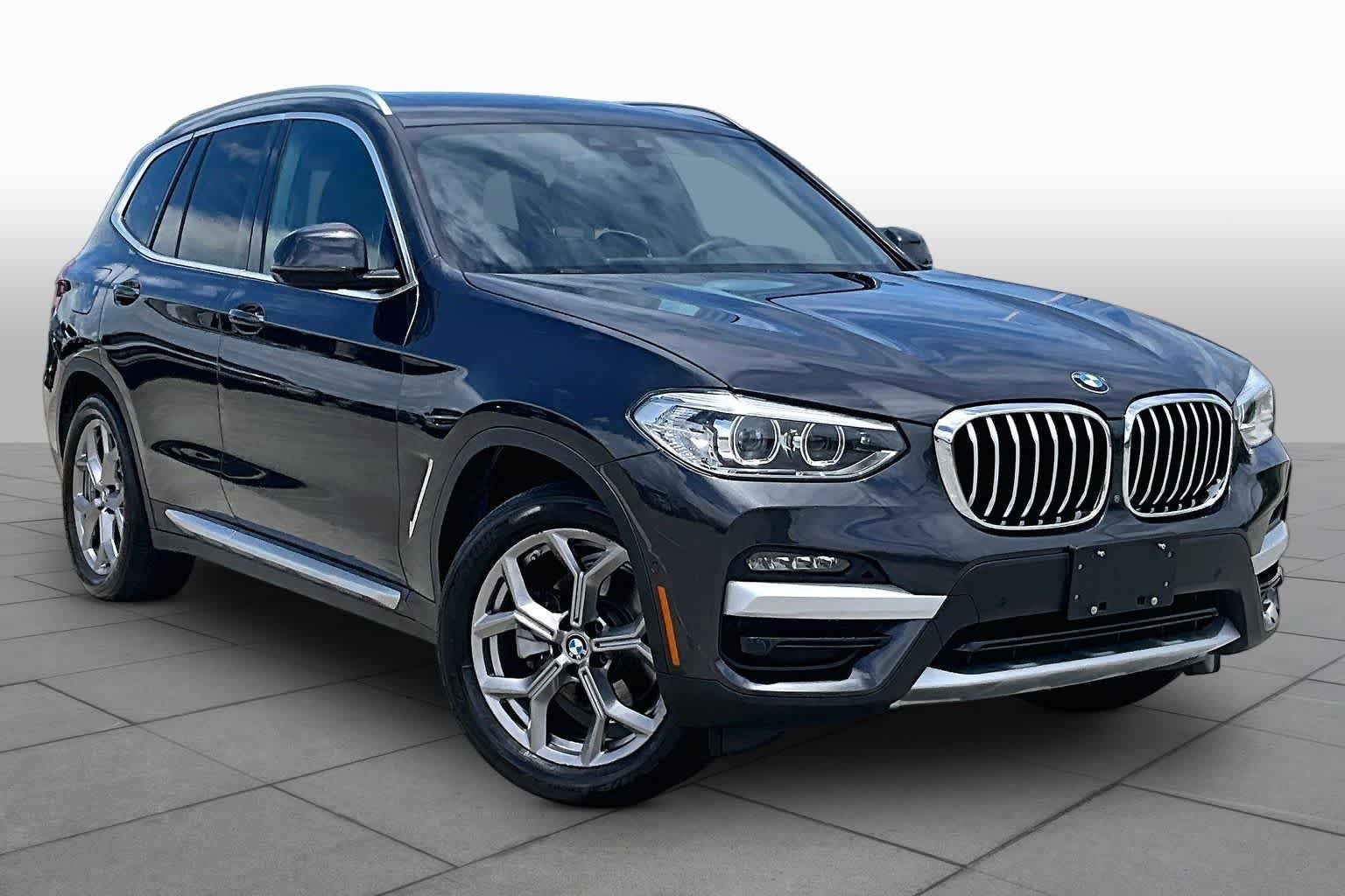 Used 2021 Dark Graphite Metallic BMW xDrive30i image 2