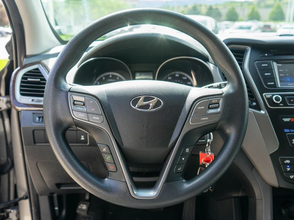 Used 2018 Gray Hyundai 2.4 Base image 14