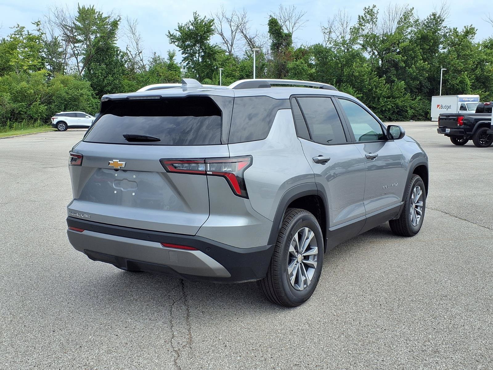 2027 Chevrolet Equinox LT - Photo 18