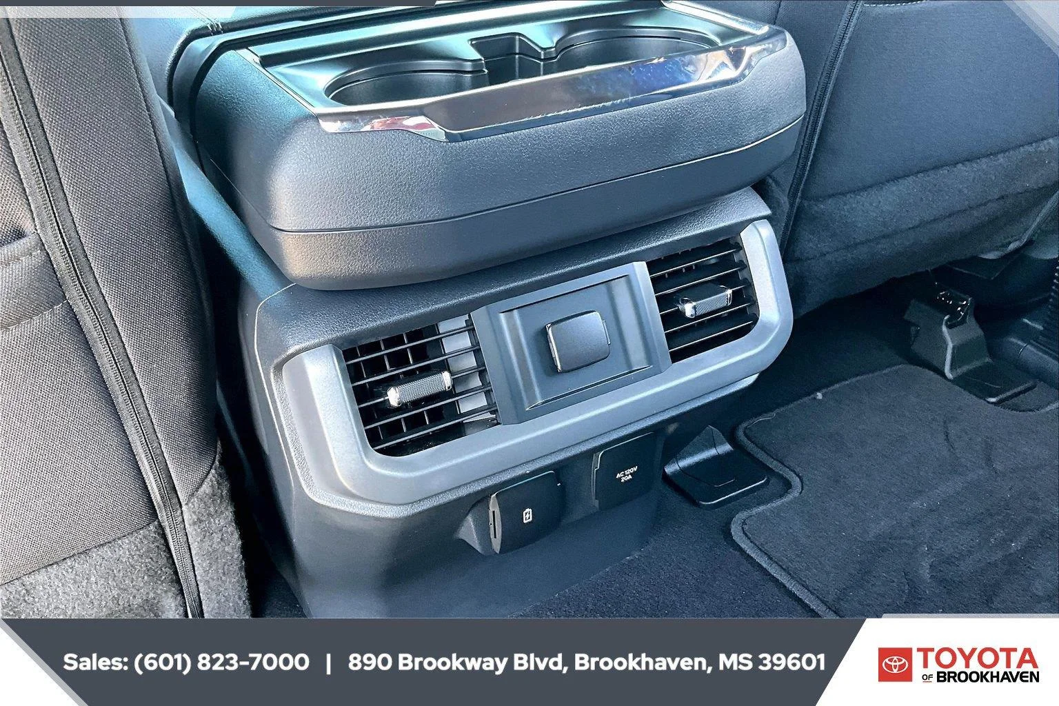 Used 2025 Agate Black Ford XLT image 24