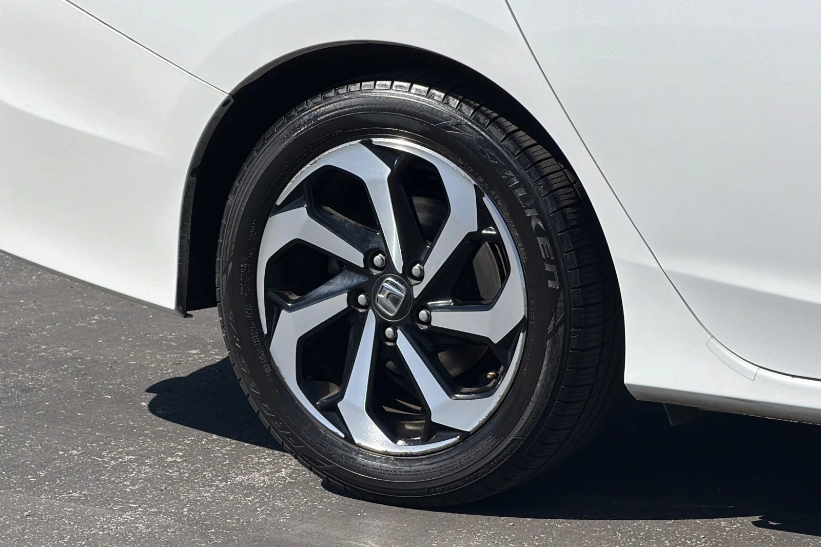 Used 2016  Honda EX-L image 37