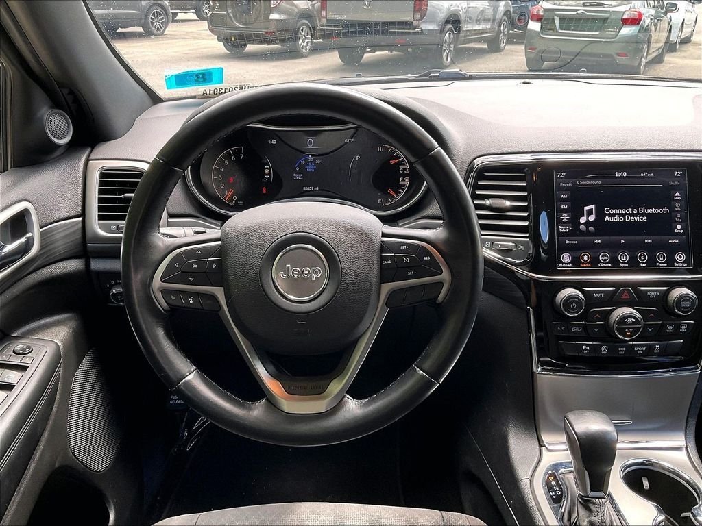 Used 2020 Black Jeep Laredo E image 17