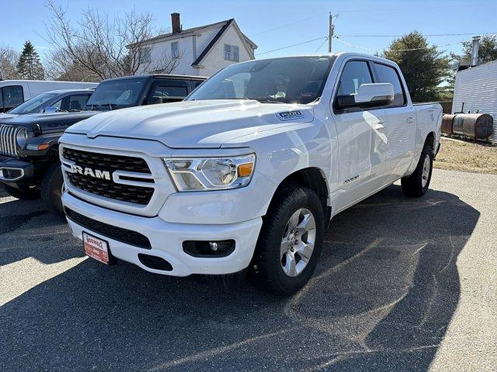 2023 RAM 1500 Big Horn/Lone Star 4x4 Crew Cab 5'7's photo