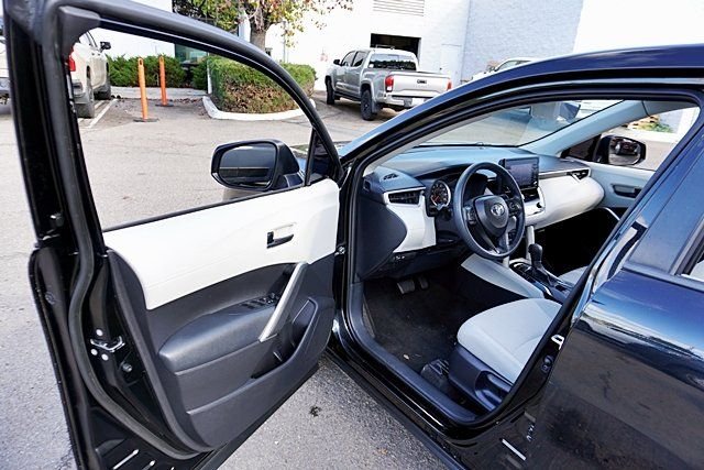 Used 2022 Black Toyota L image 36