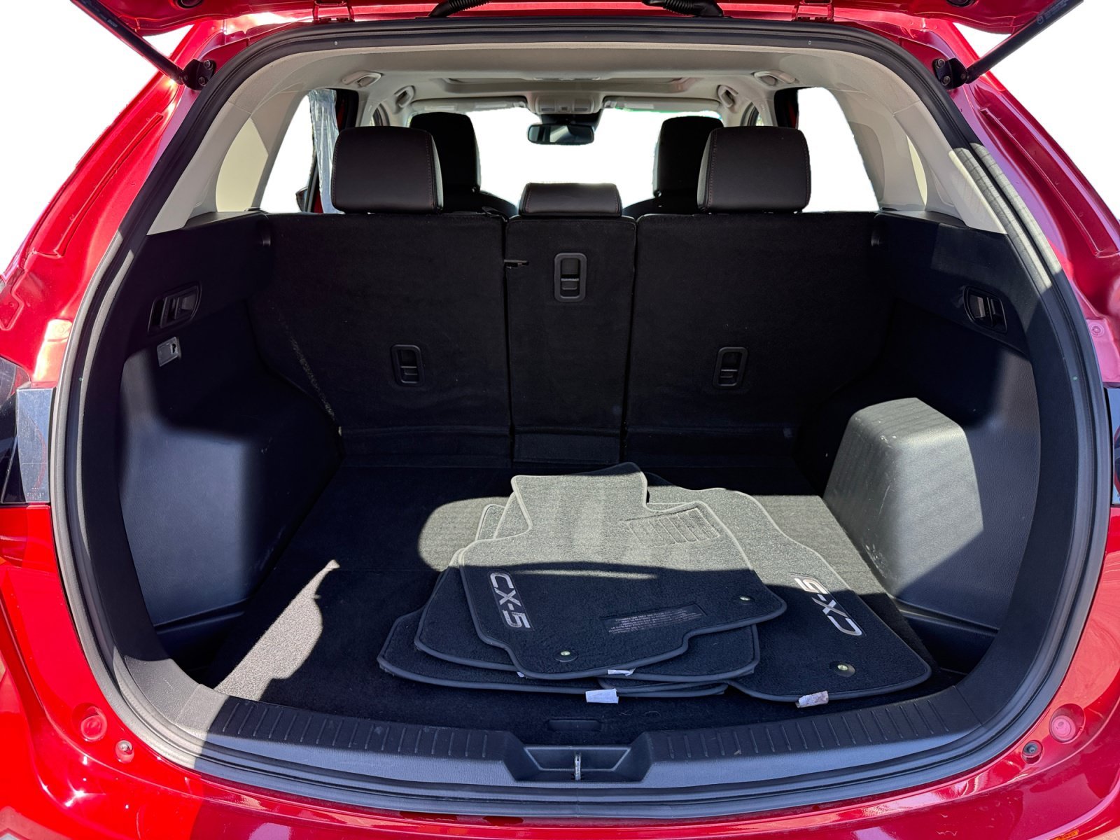 Used 2015 Red Mazda Grand Touring image 17