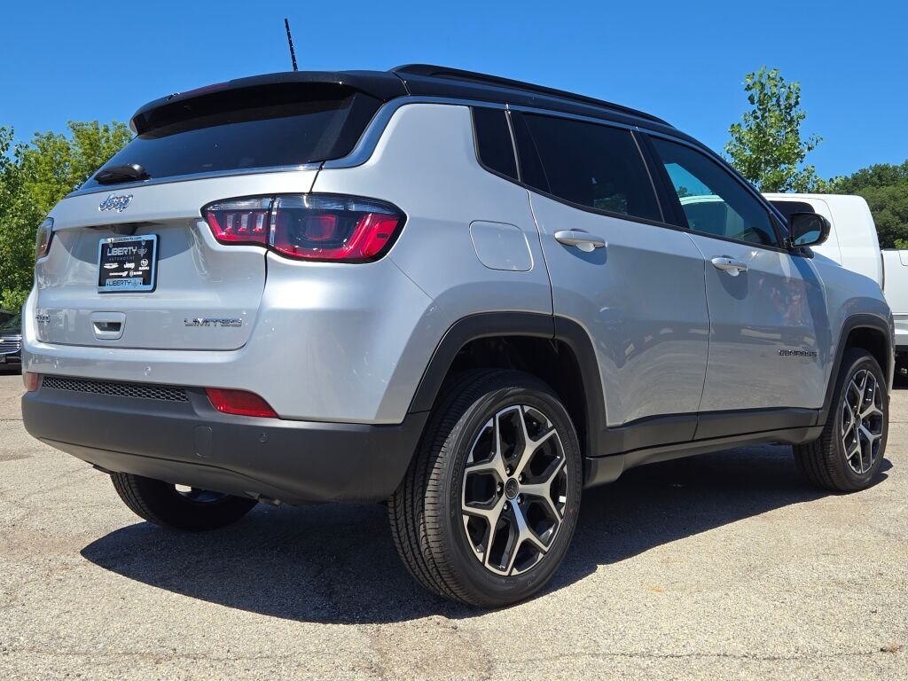 New 2026 Silver Zynith Metallic Clearcoat Jeep Limited image 14