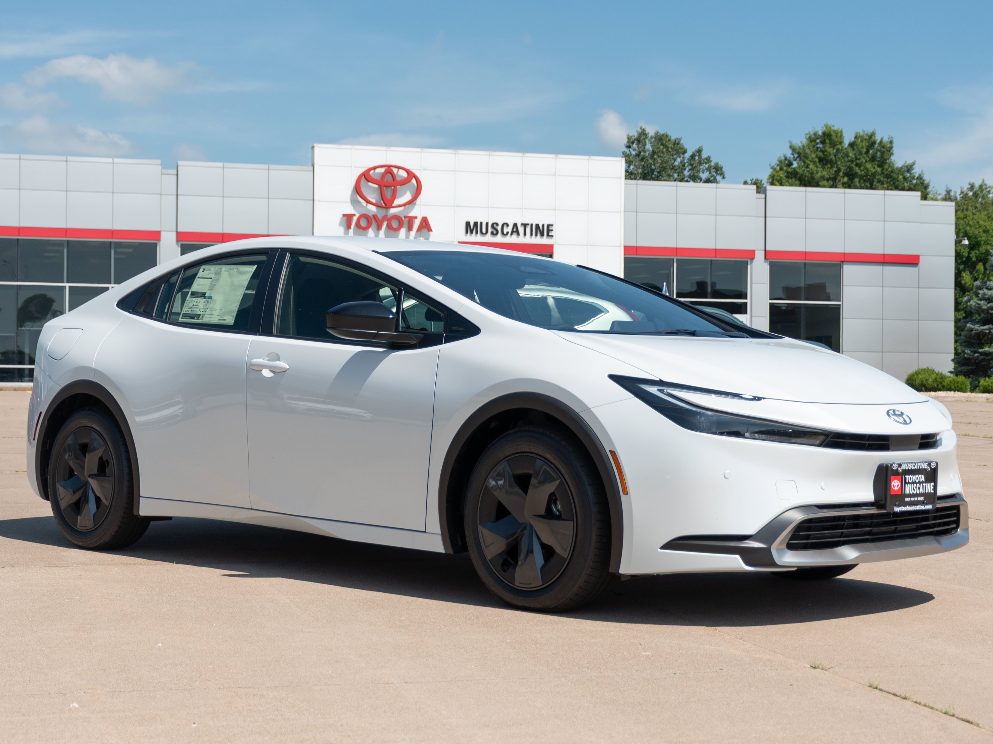 2026 Toyota Prius Plug-in Hybrid  SE