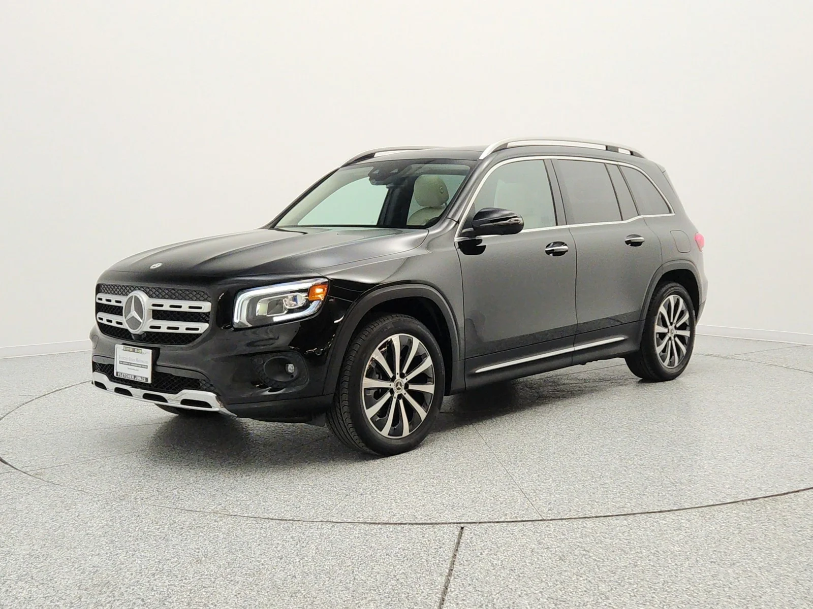 Used 2023 Night Black Mercedes-Benz GLB 250 SUV image 1