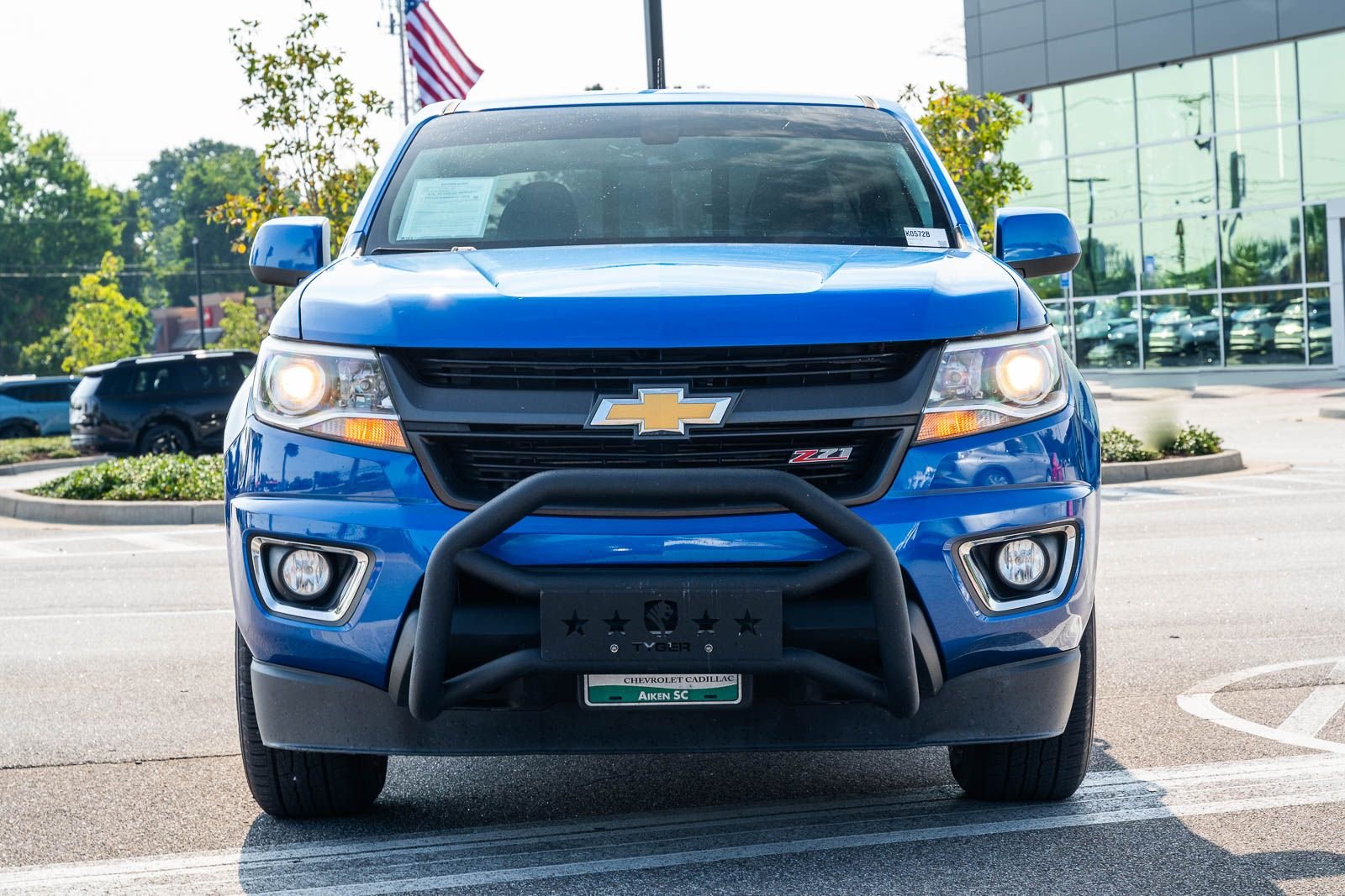 Used 2018 Blue Chevrolet Z71 image 2