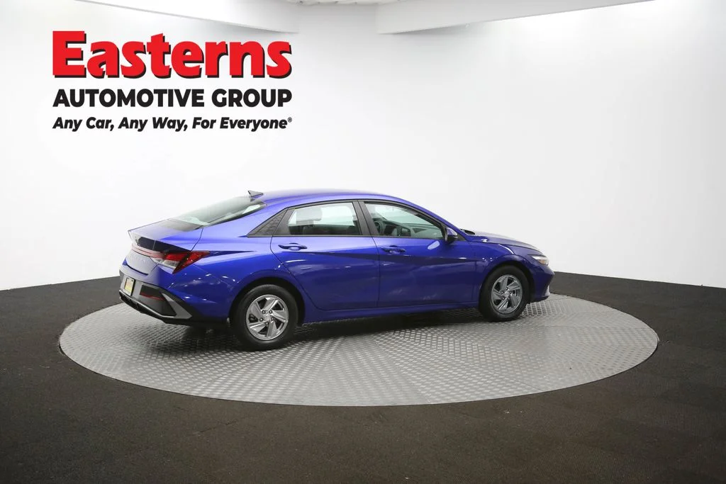 Used 2024 Blue Hyundai SE image 40