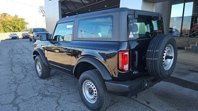 New 2025 Shadow Black Ford Base 4WD image 20