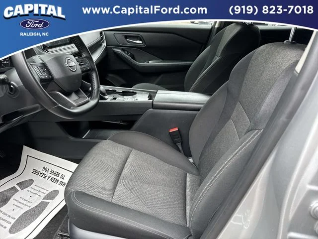 Used 2025 Silver Nissan SV image 19