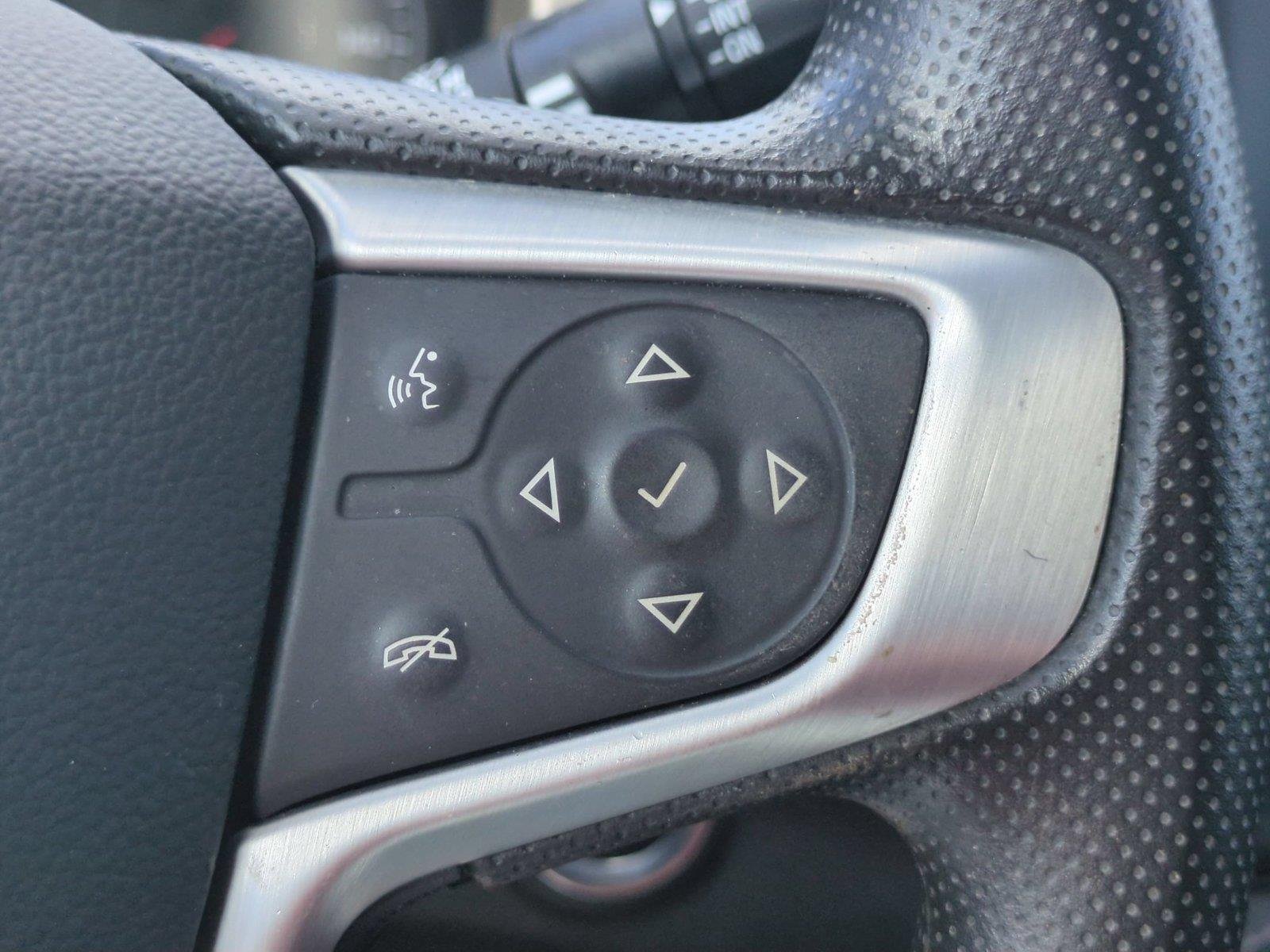 Used 2022 Summit White GMC SLE image 20
