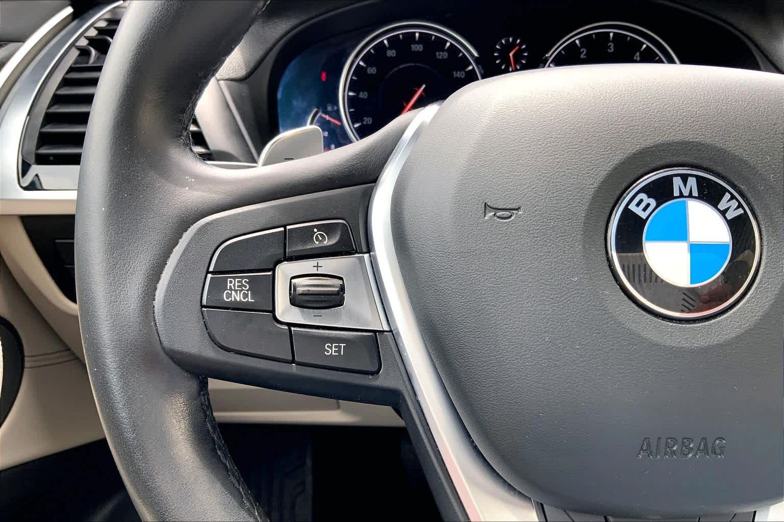 Used 2018 Dark Graphite Metallic BMW xDrive30i image 23