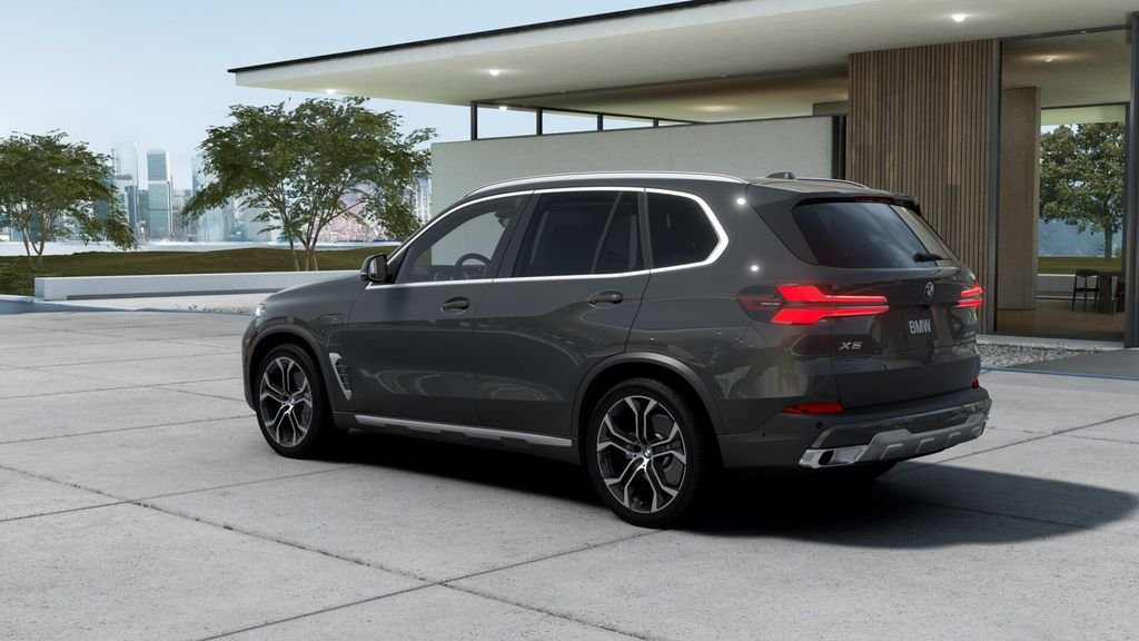 New 2026 Dravit Grey Metallic BMW xDrive50e image 26
