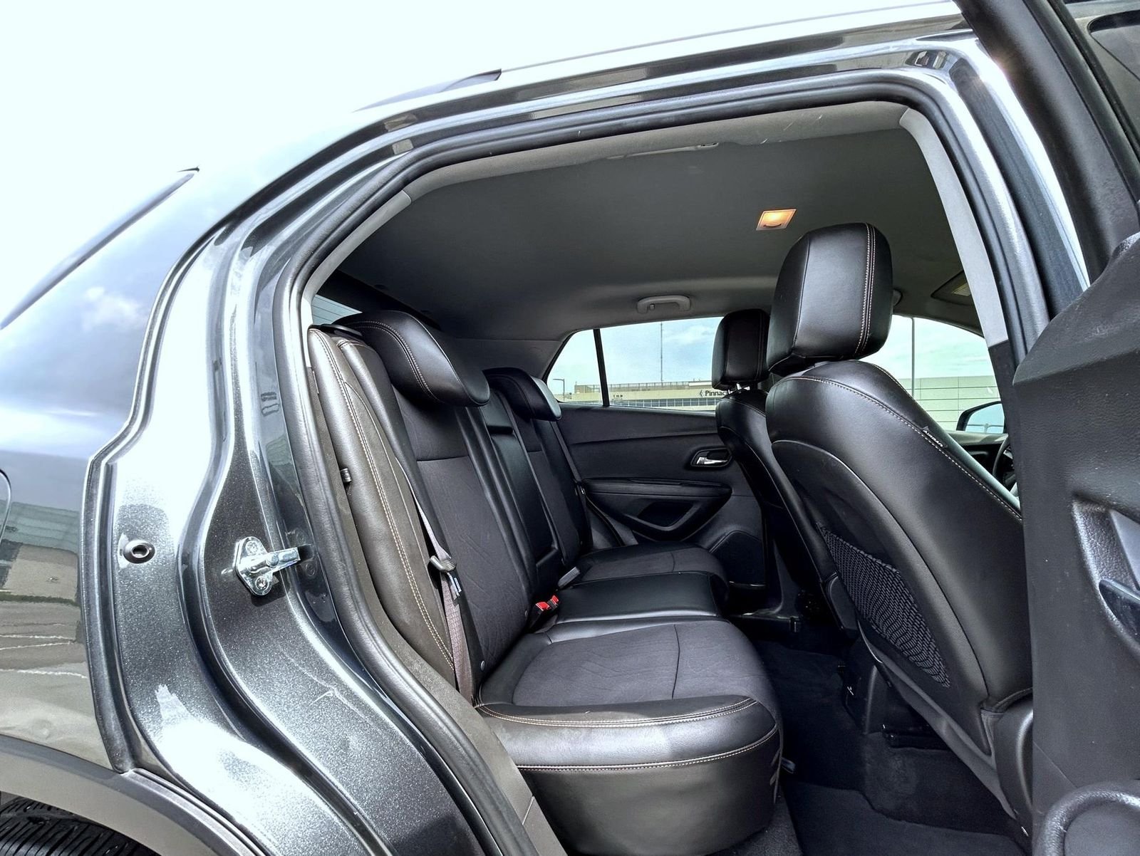 Used 2018 Gray Chevrolet LT image 18