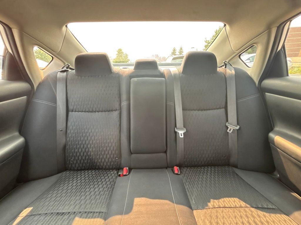 Used 2017 Silver Nissan 2.5 S image 28