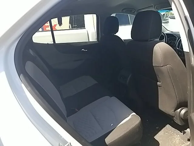 Used 2019 SUMMIT WHITE Chevrolet LT image 25