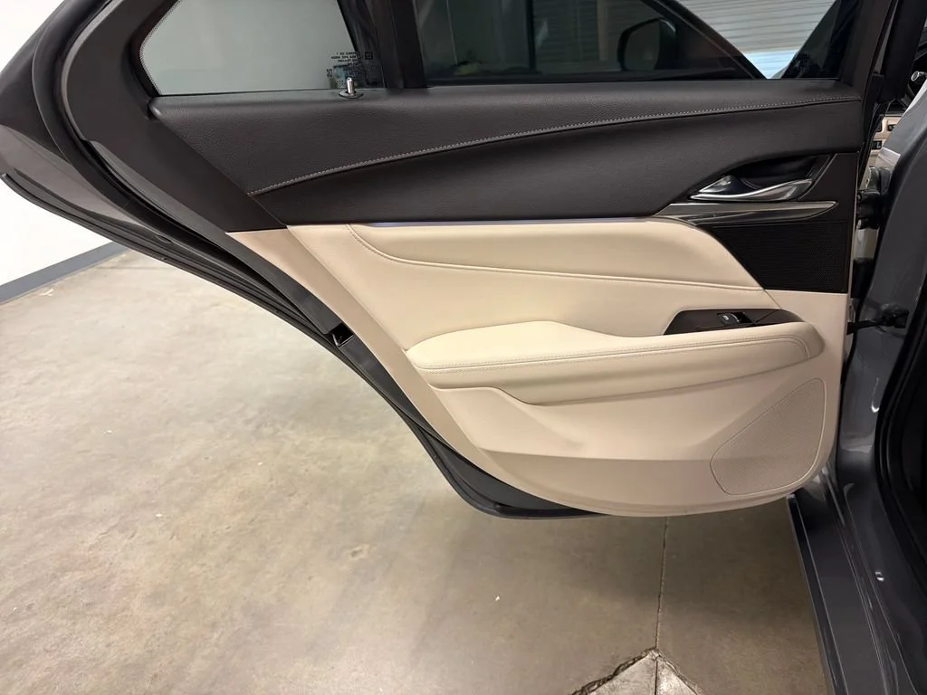 Used 2021 SATIN STEEL METALLIC Cadillac Premium Luxury image 26