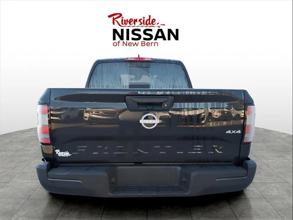 New 2026 Super Black Nissan Crew Cab S image 3