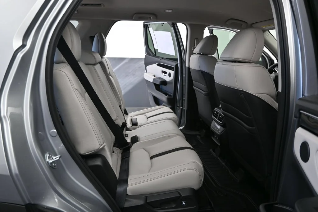 New 2026 Solar Silver Metallic Honda EX-L image 10