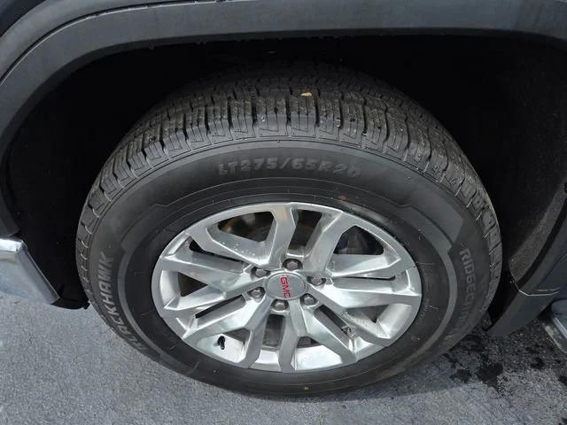 Used 2021 DARK SKY METALLIC GMC SLT image 25
