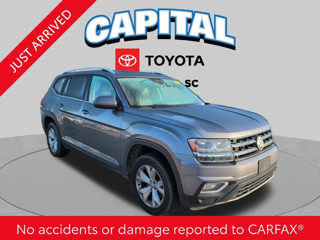 Used 2018 Gray Volkswagen SEL image 1