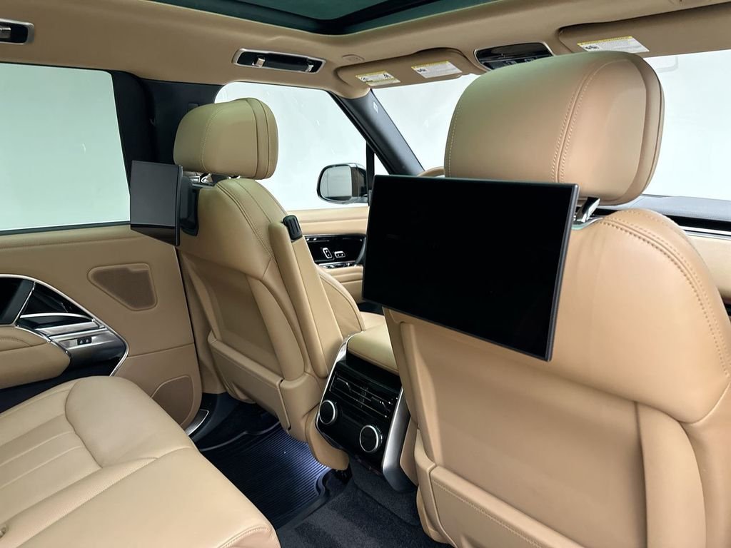 Certified Used 2023 Fuji White Land Rover SE image 20