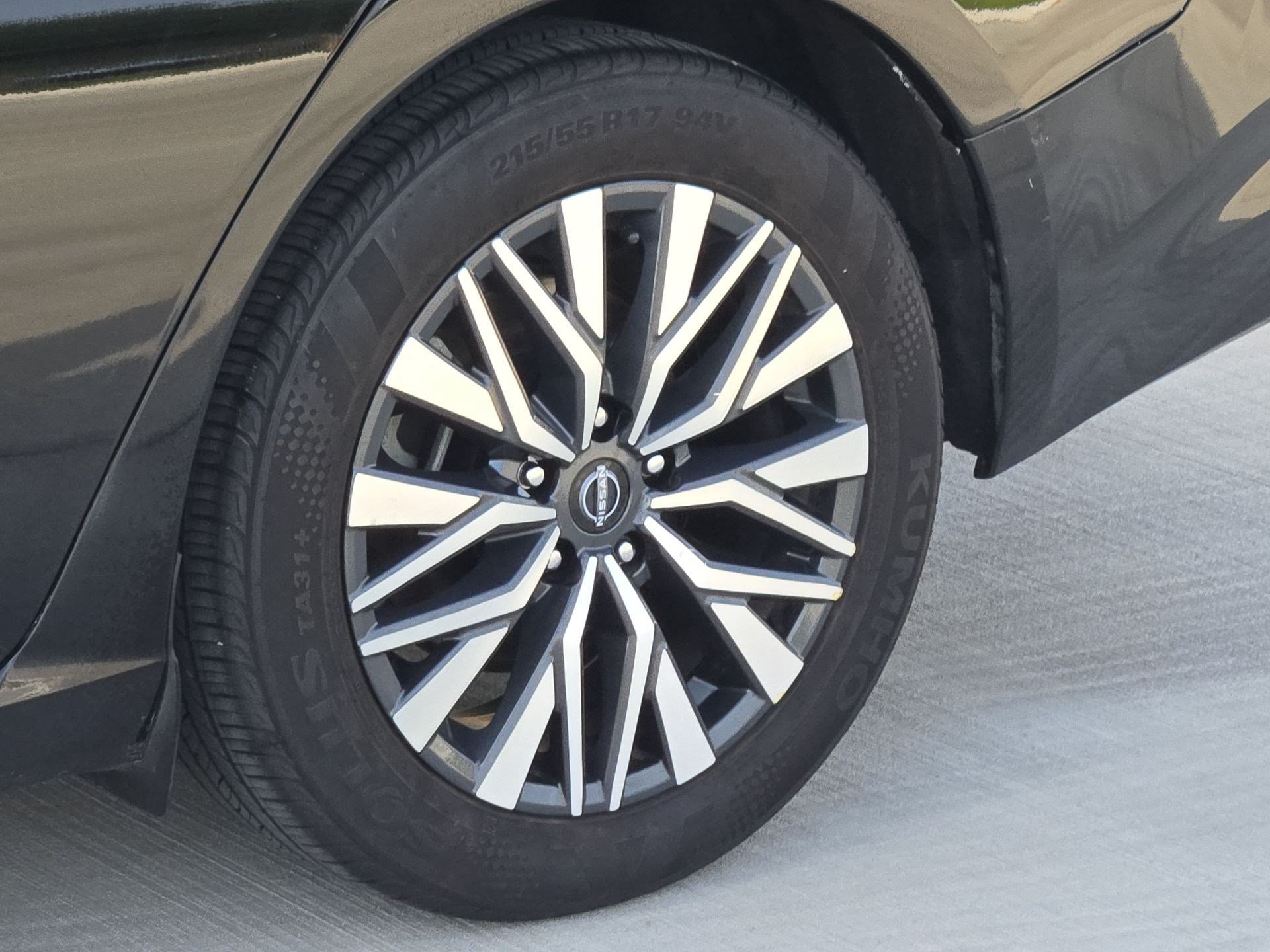Used 2025 Super Black Nissan SV image 11