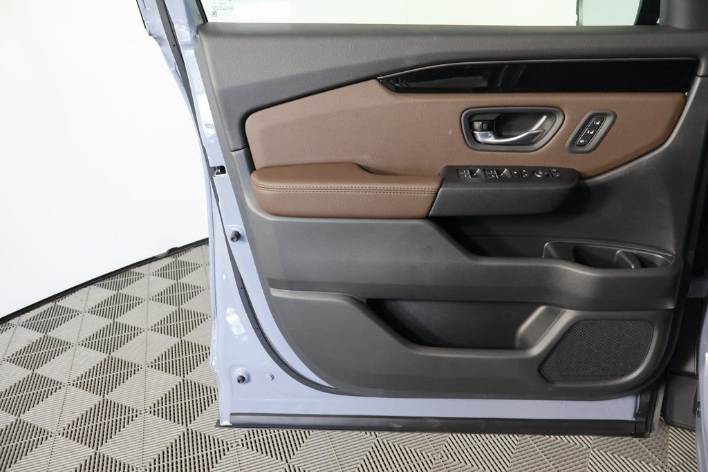 New 2026 Sonic Gray Pearl Honda TrailSport image 7