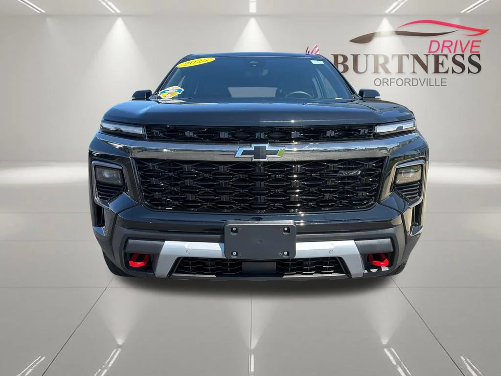 Certified Used 2025 Mosaic Black Metallic Chevrolet Z71 image 3