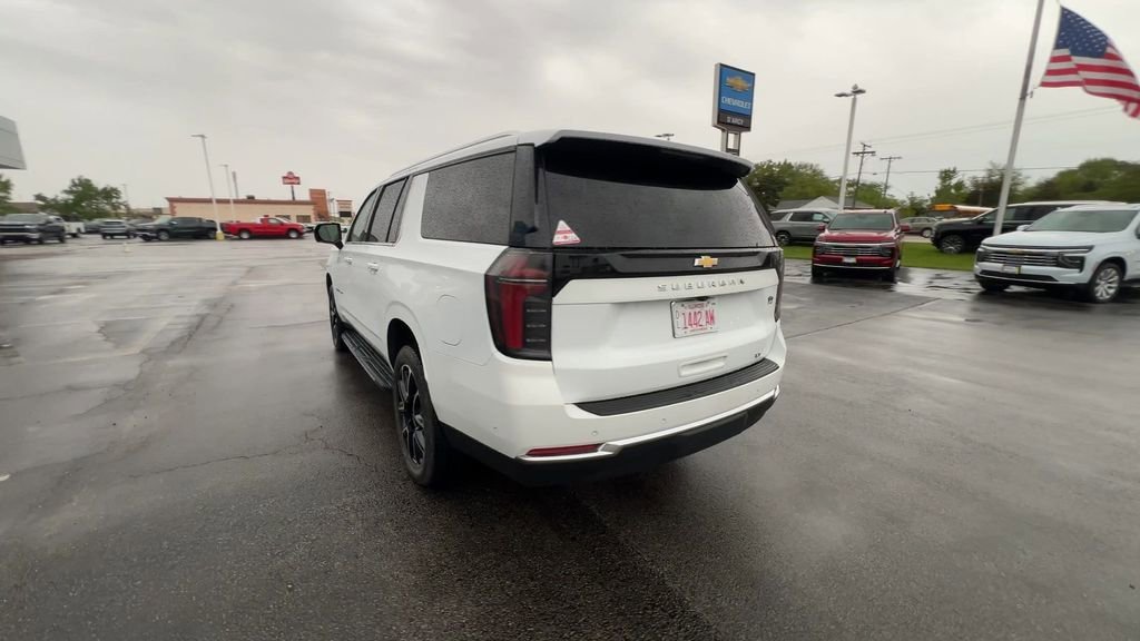 Used 2025 Summit White Chevrolet LT image 6