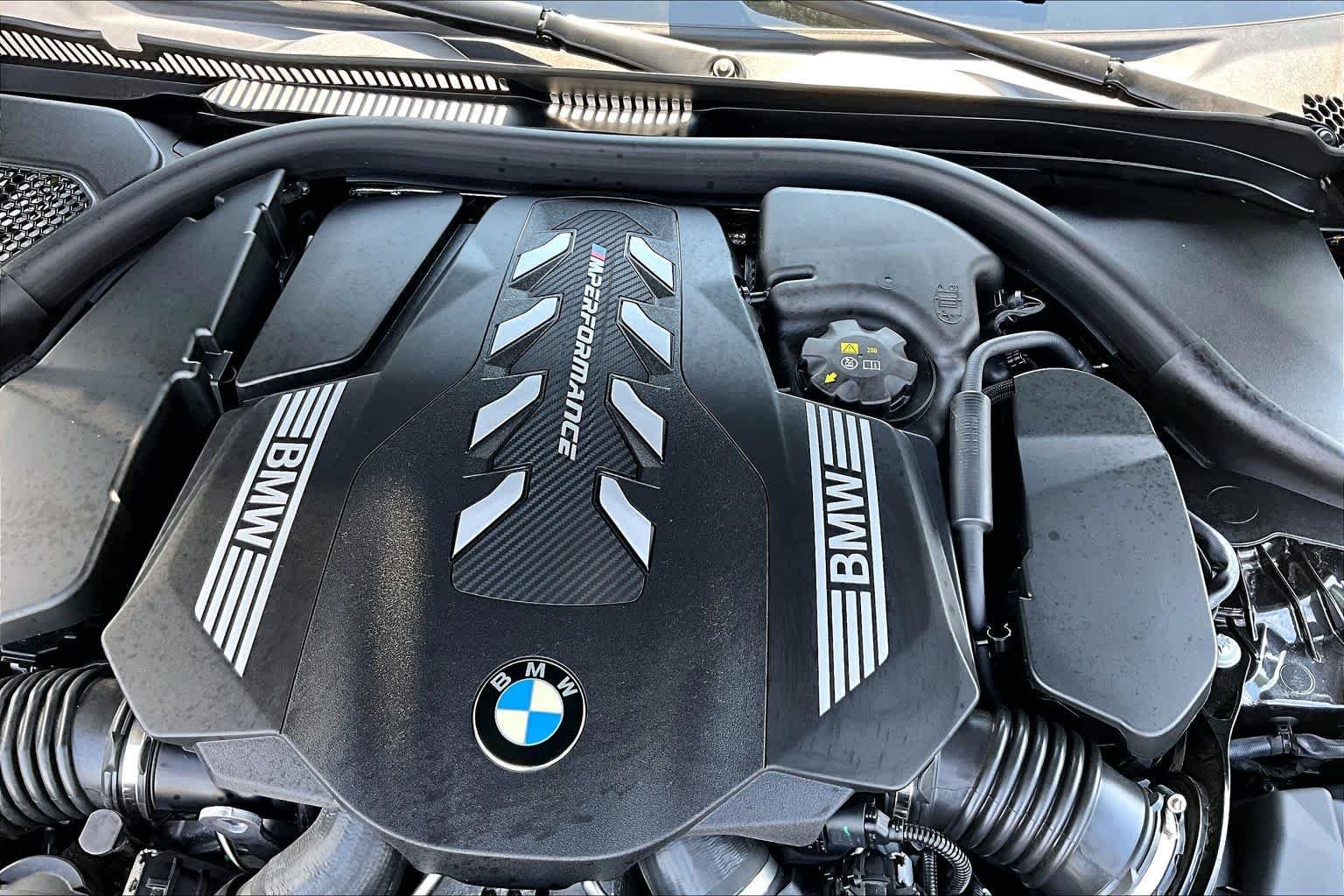 2023 BMW 5 Series M550i - Photo 34