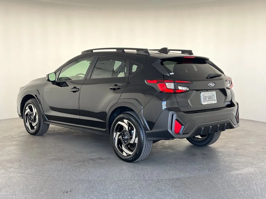 New 2026 CRYSTAL BLACK SILICA Subaru Limited Hybrid image 7