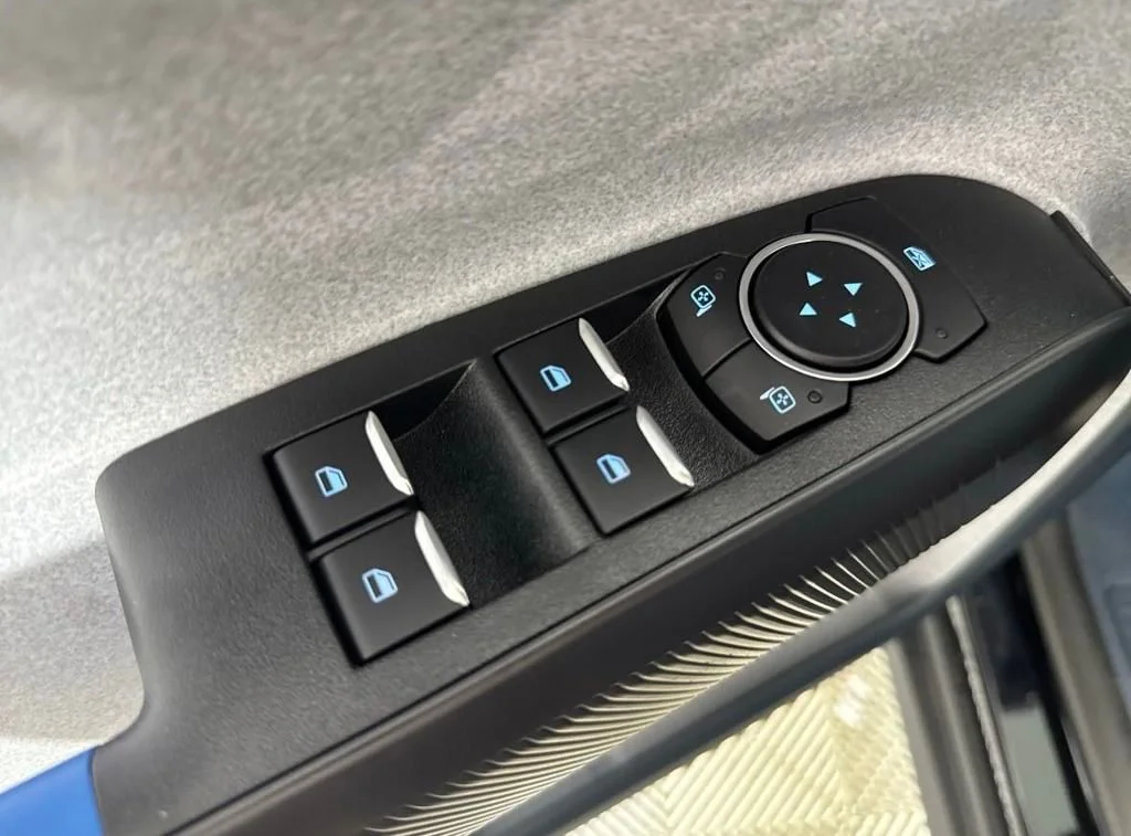 2025 Ford Maverick XLT - Photo 23