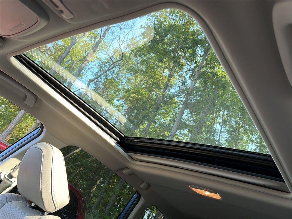 Used 2021 Horizon Blue Pearl Subaru Limited image 3