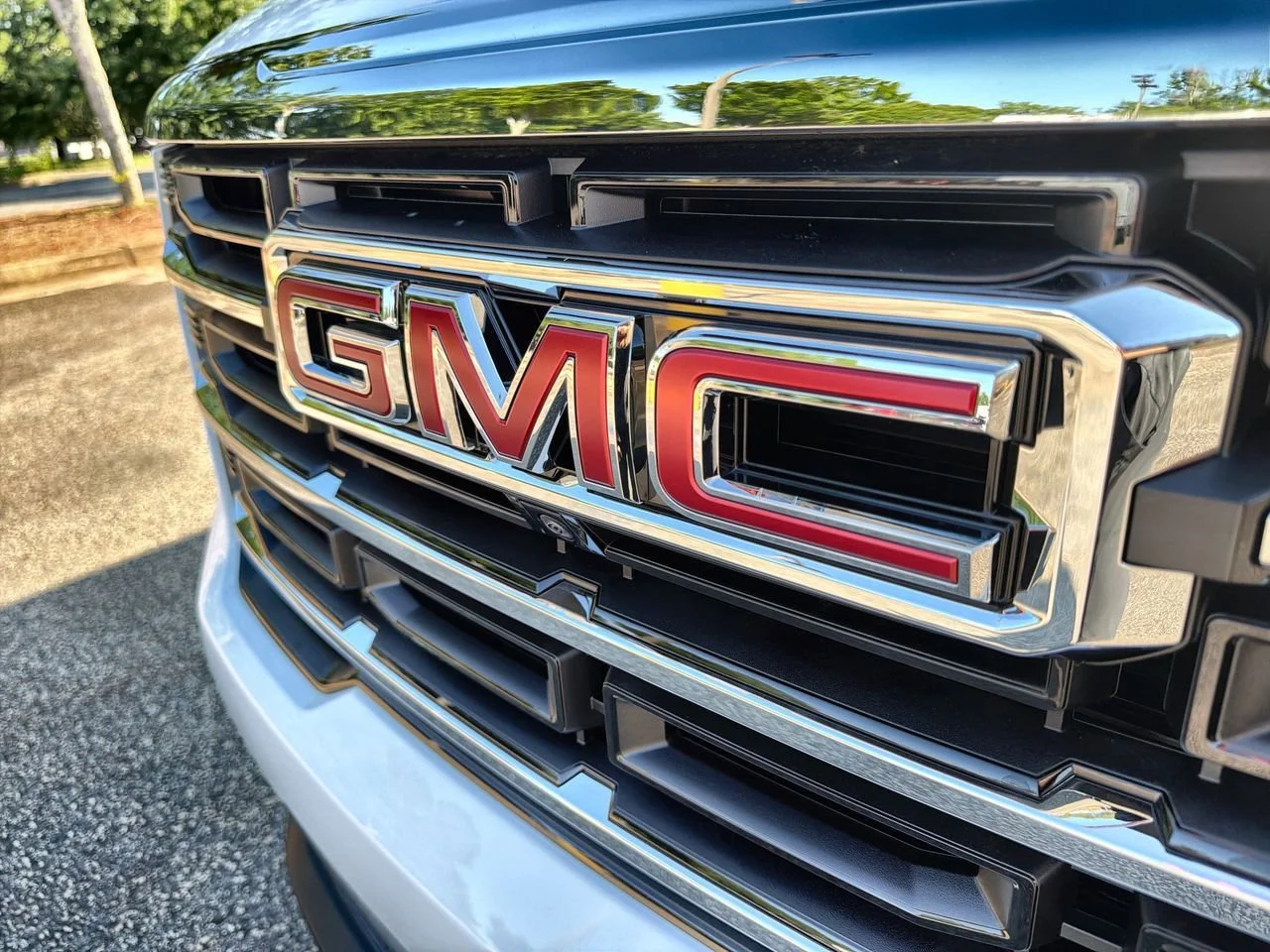 New 2026 Summit White GMC Elevation image 26