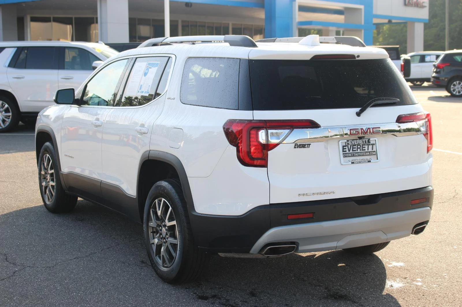 Used 2021 Summit White GMC SLE image 5