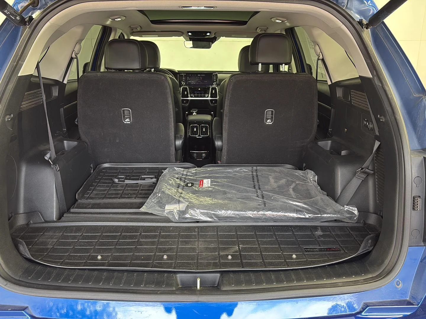 Used 2021 Sapphire Blue Kia SX image 10