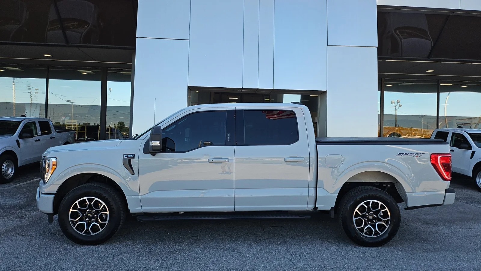 Used 2023 Gray Ford XLT image 2